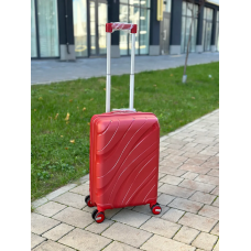 Валіза дорожня мала 41л RGL PP5-S червона з поліпропілену кодовий замок TSA та телескопічна ручка безшумні колеса